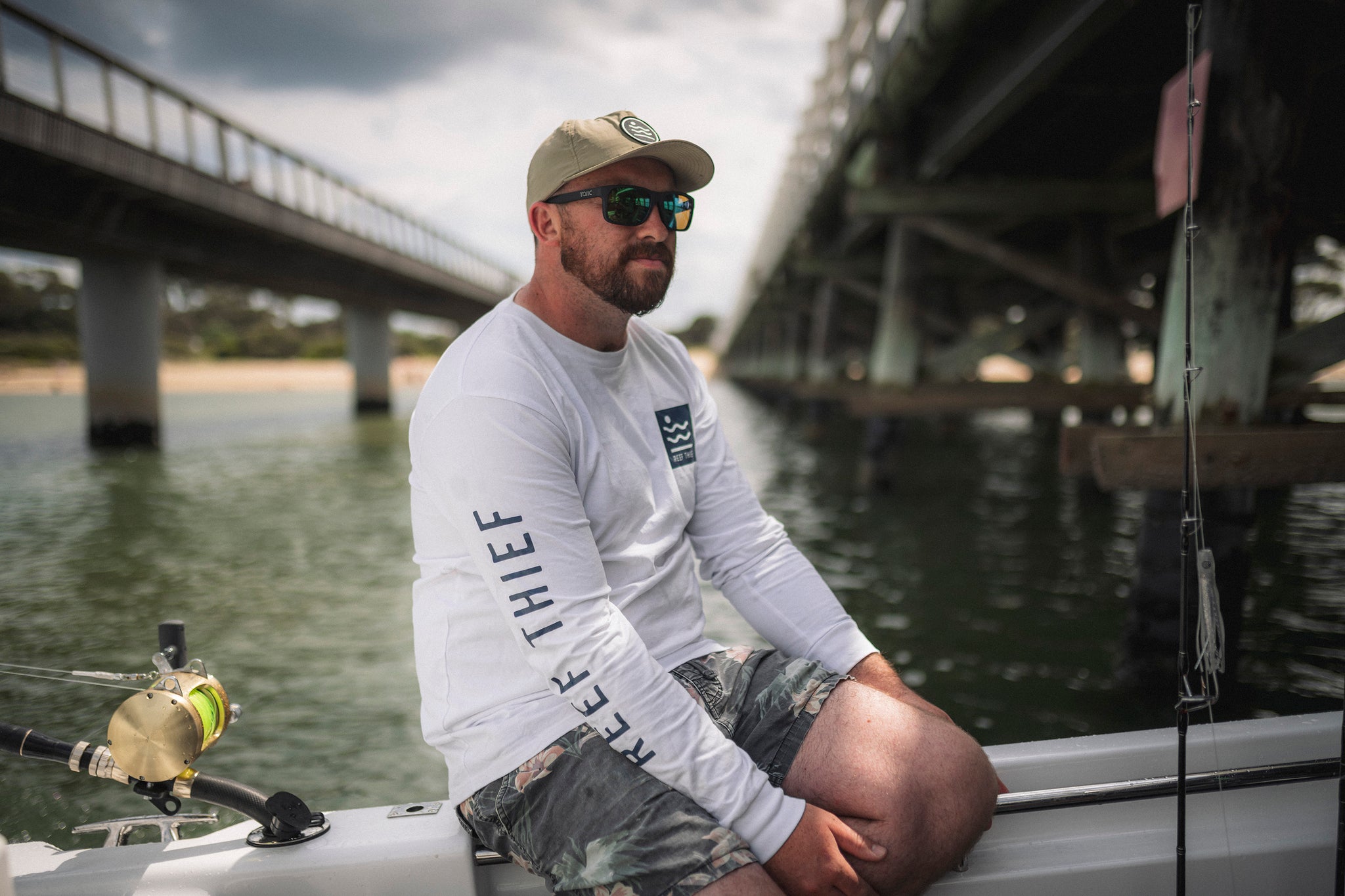 Reef Thief Logo Long Sleeve Tee - White